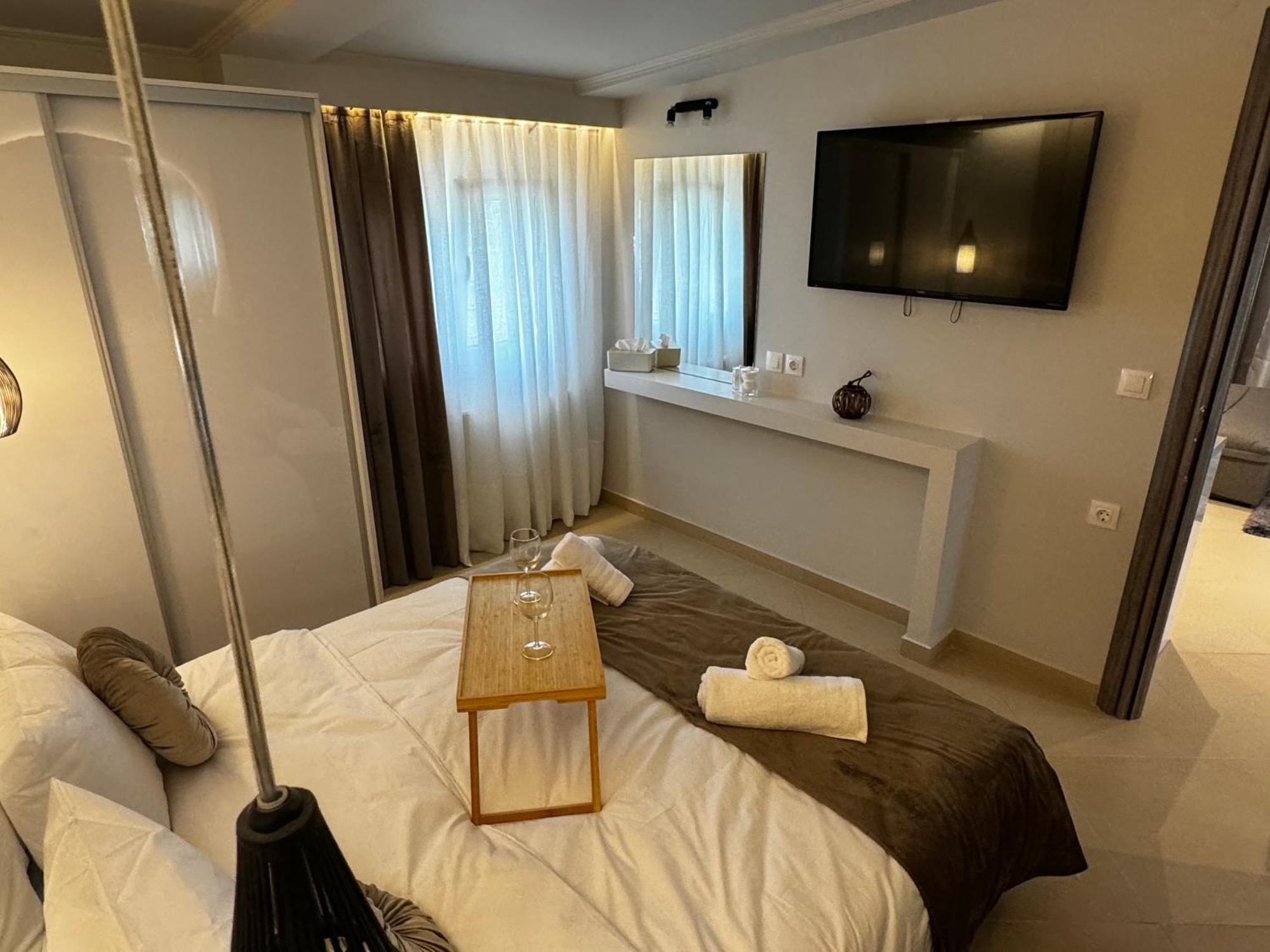 Luxury With Jacuzzi Apartment Palioura