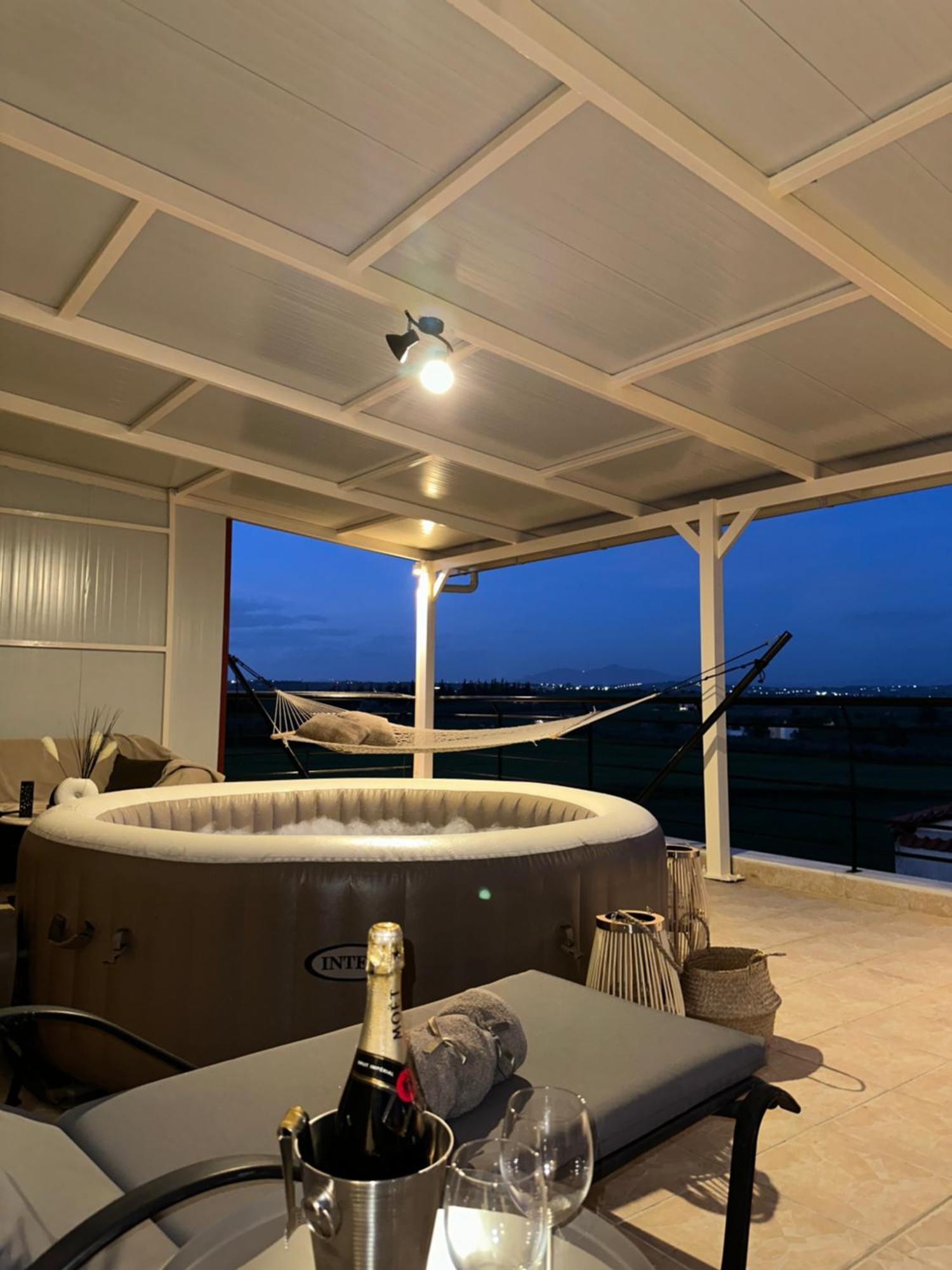 Apartment Luxury With Jacuzzi Palioura
