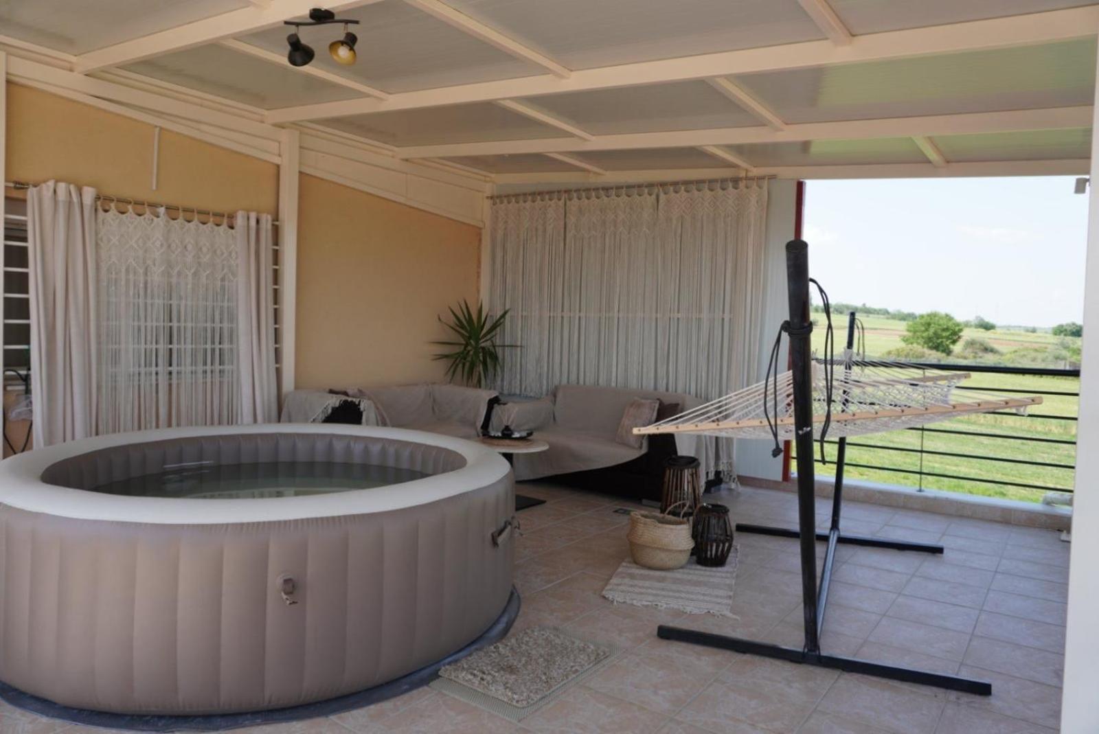 Apartment Luxury With Jacuzzi Palioura